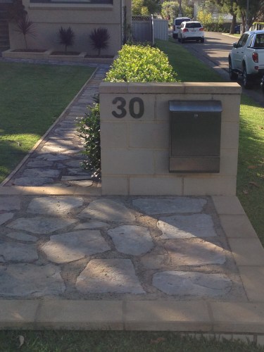 Mixing material at the gate